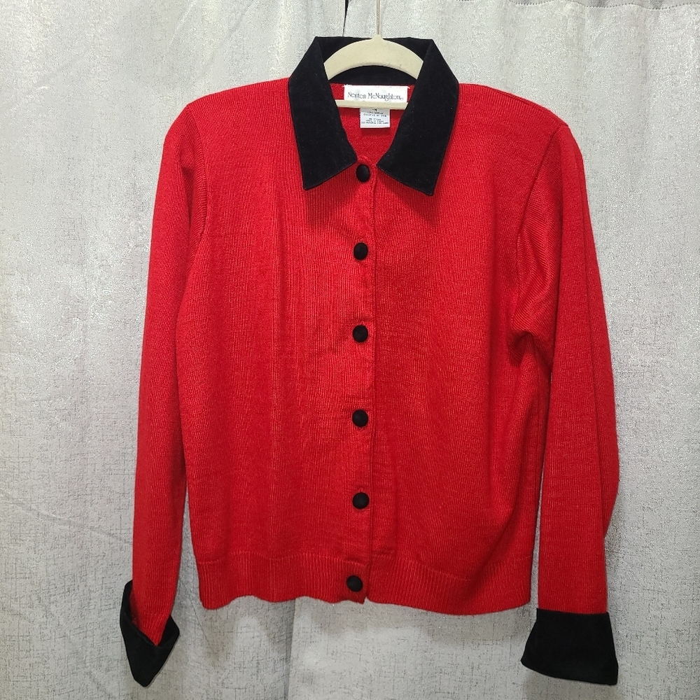 Vintage Norton McNaughton Red & Black‎ Cardigan size M Velvety black collar